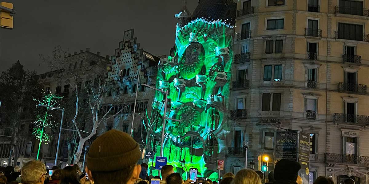 casa batllo projection mapping 2024